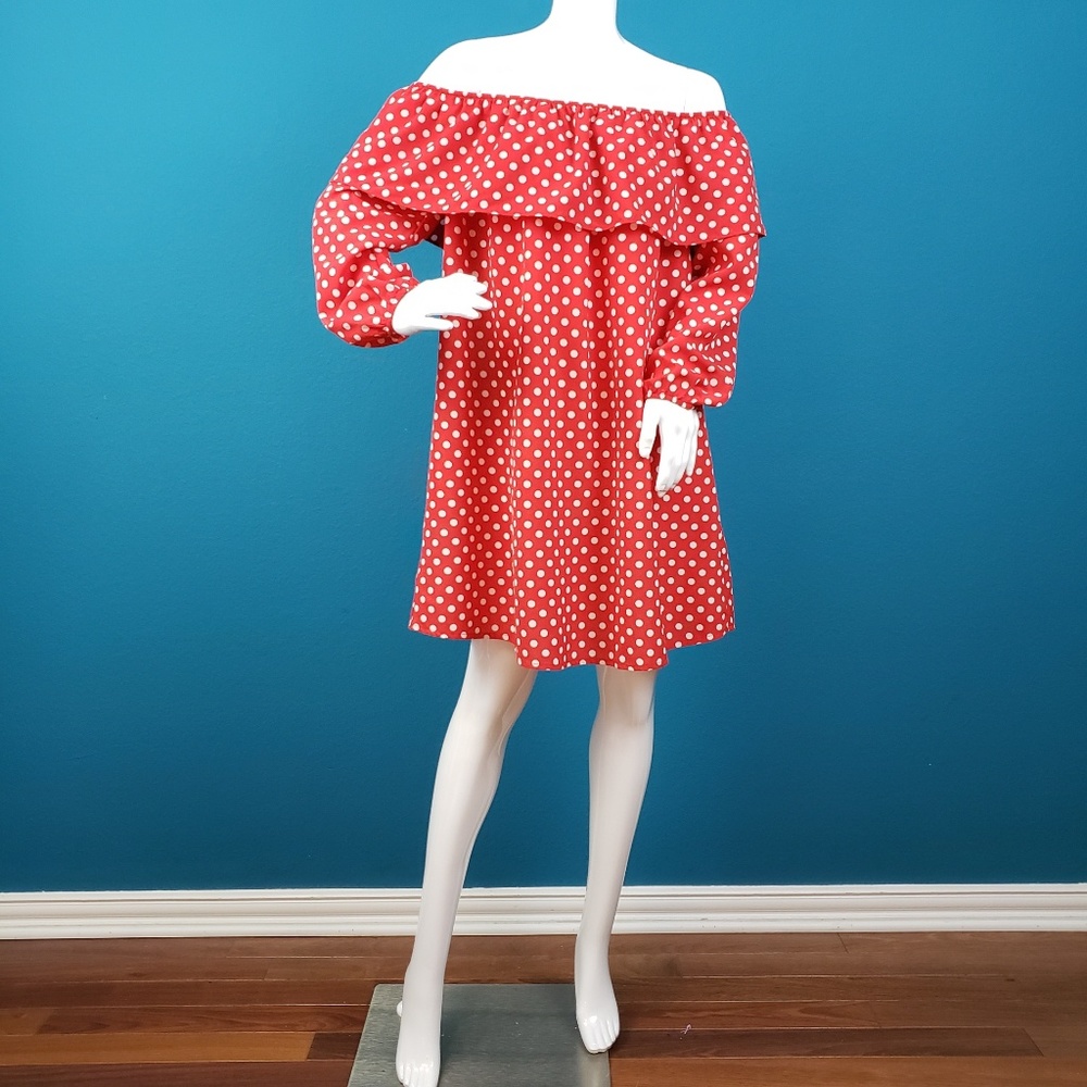 🆕️🔴 GLAMOROUS Mod Polka Dot Dress // (NWT)